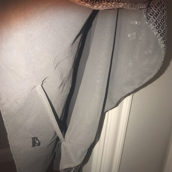 Plus size sequin overlay - Picture 3 of 4